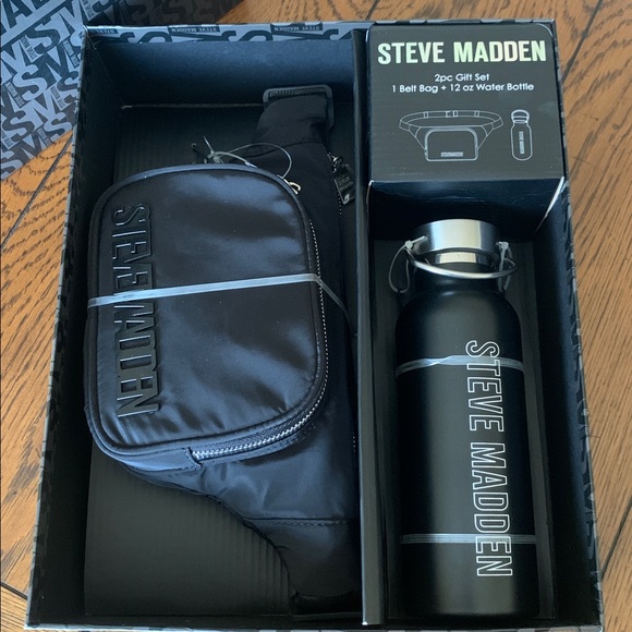 Steve Madden Belt Bag + Water Bottle Gift Set - Picture 3 of 7